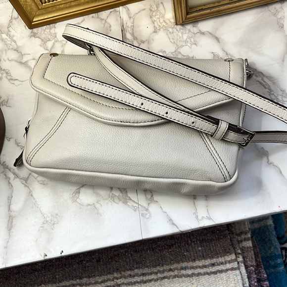 Tiganello Leather Crossbody Grey Zip Top Graphic Satin Lining Vintage SO CUTE - Picture 8 of 15